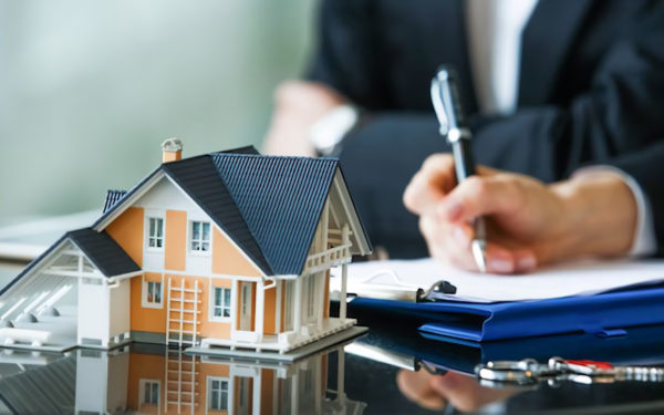 The Top Ten Characteristics of a Real Estate Agent