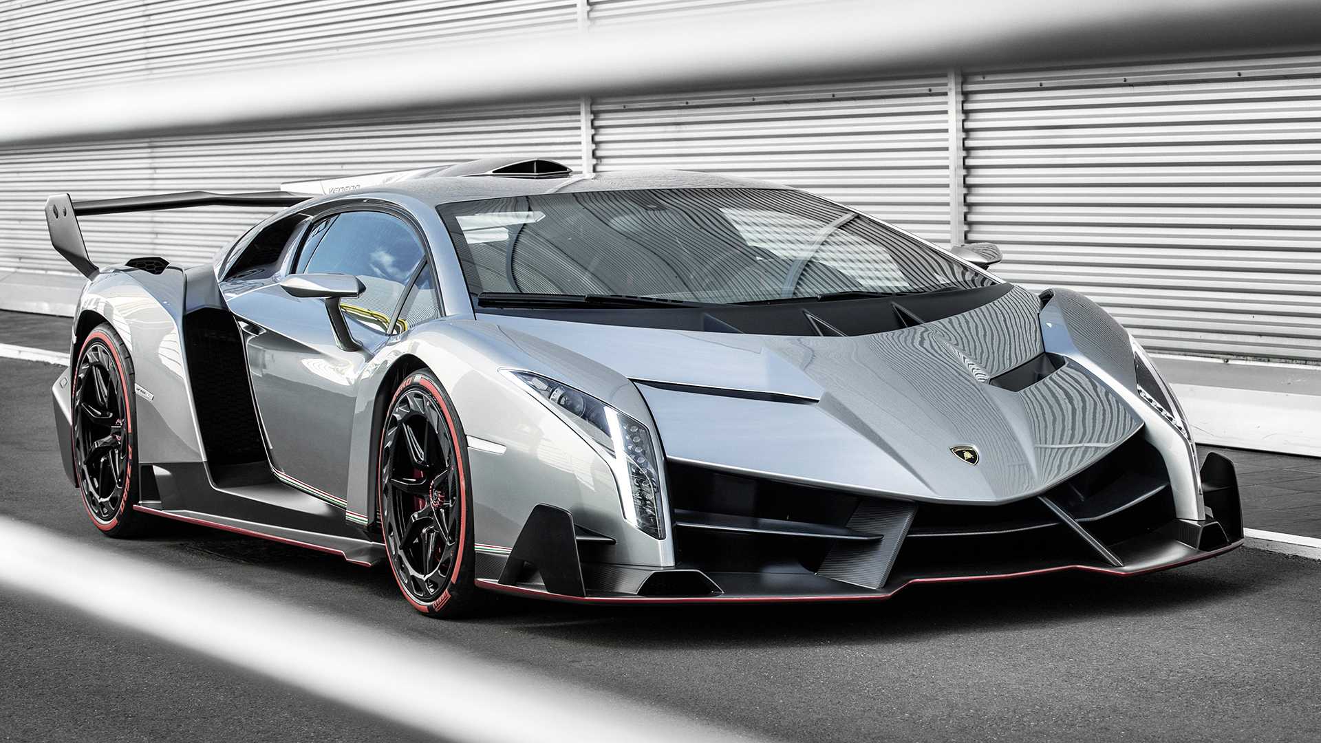 Everything to Know about the Lamborghini Veneno - akomakoo
